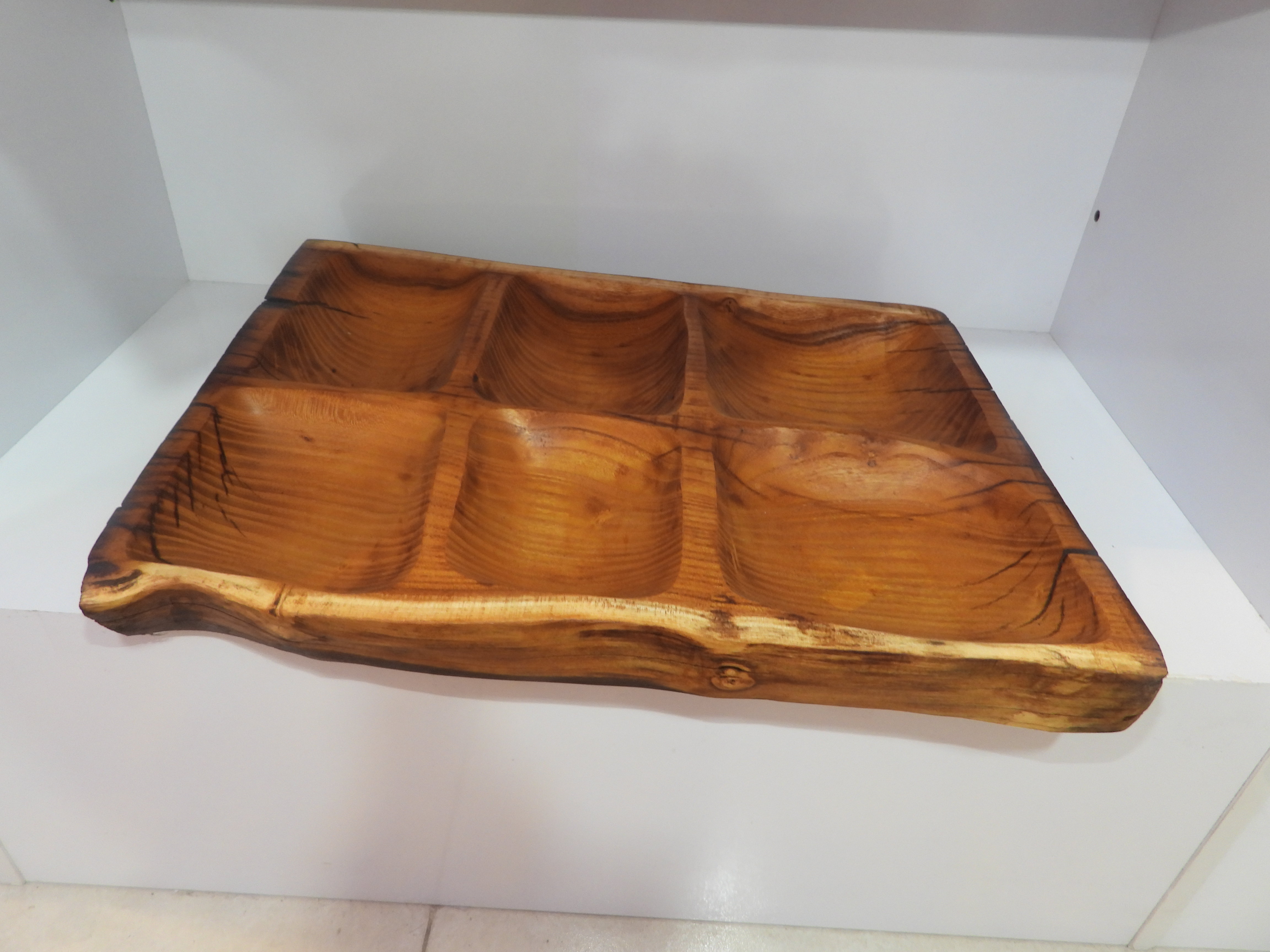 اردو خوری ۶ خانه چوبی